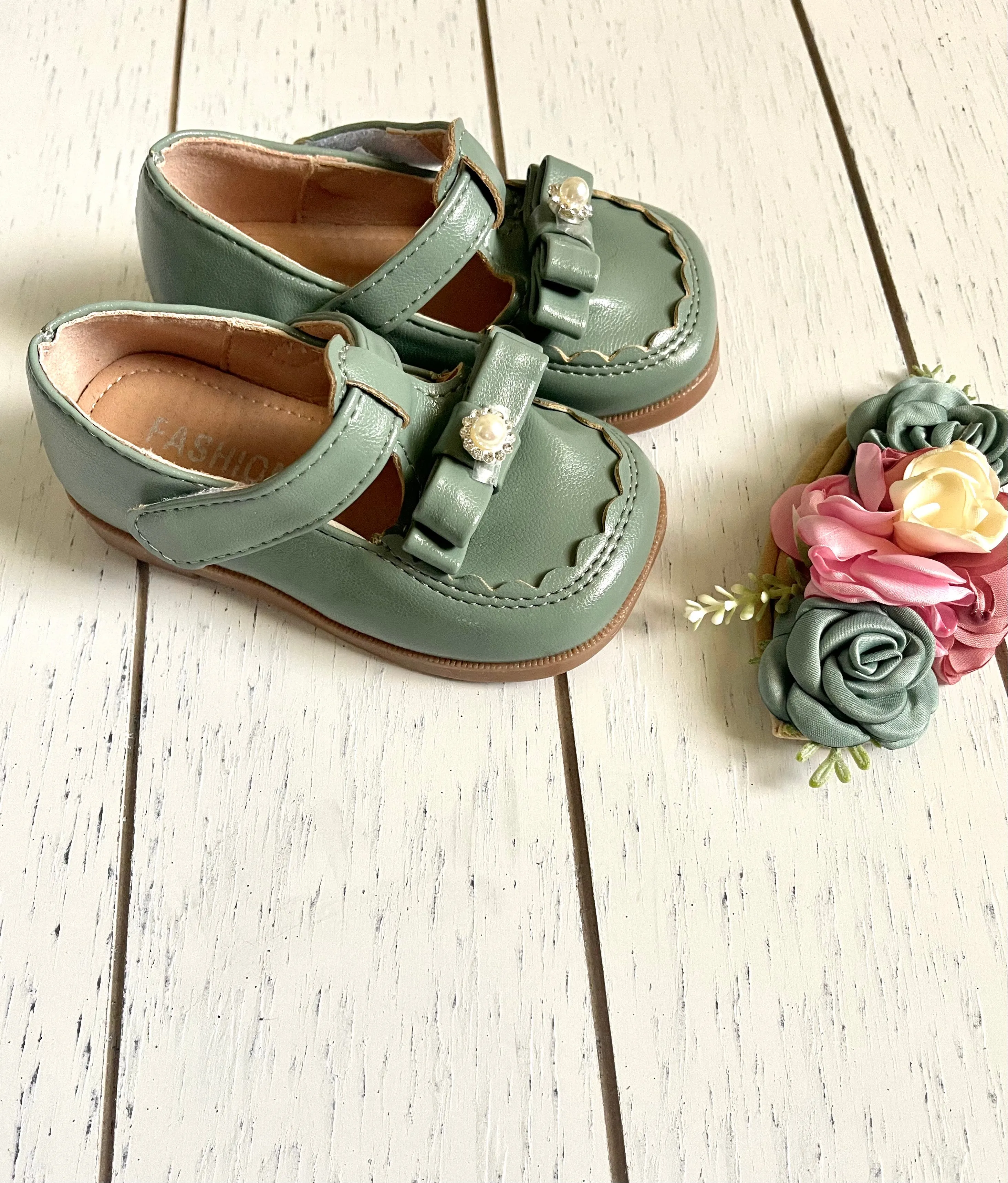 Pearl Bowtie Princess Girl Shoes