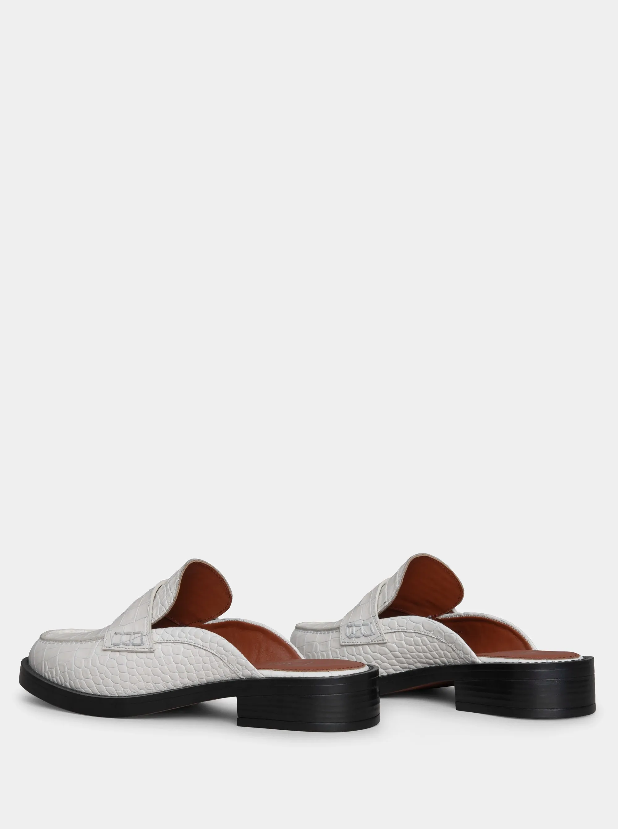 PEPE CRACED WHITE CROCO SLIPPERS