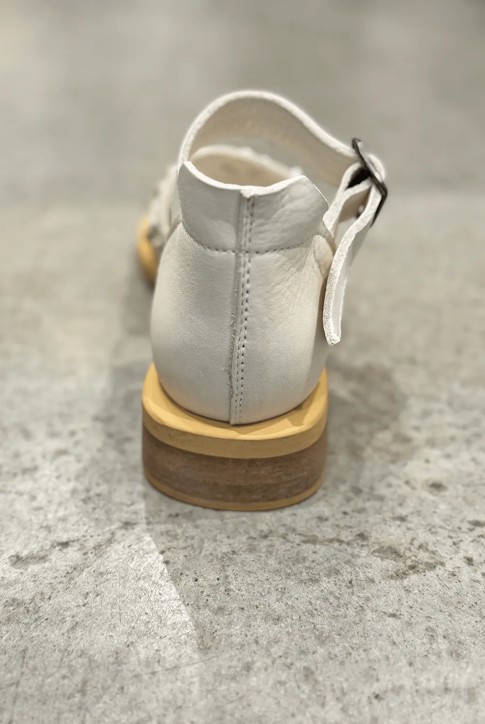 Raw Flower Sandal | Bianco