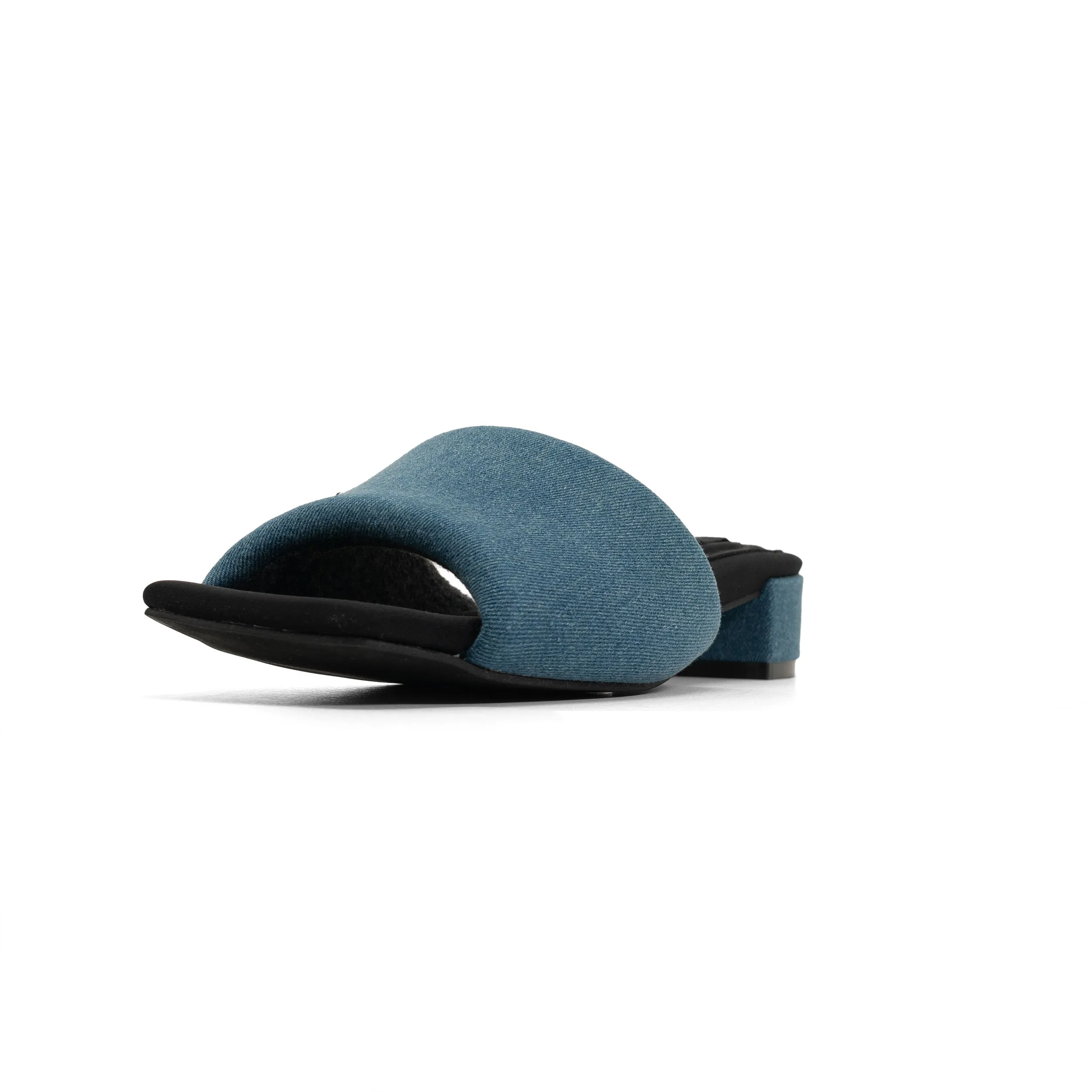 ROAM DENIM SQUARE HEEL