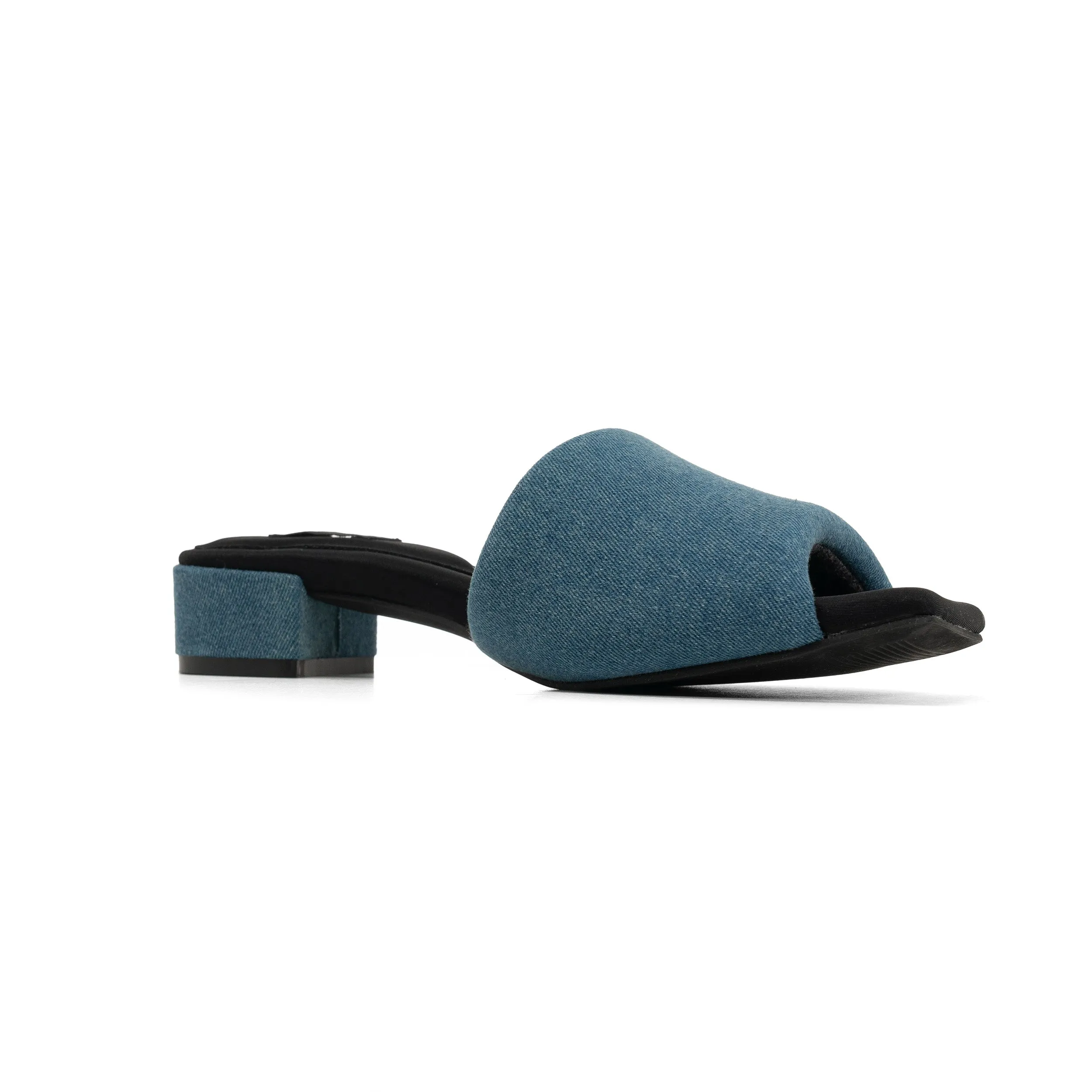 ROAM DENIM SQUARE HEEL