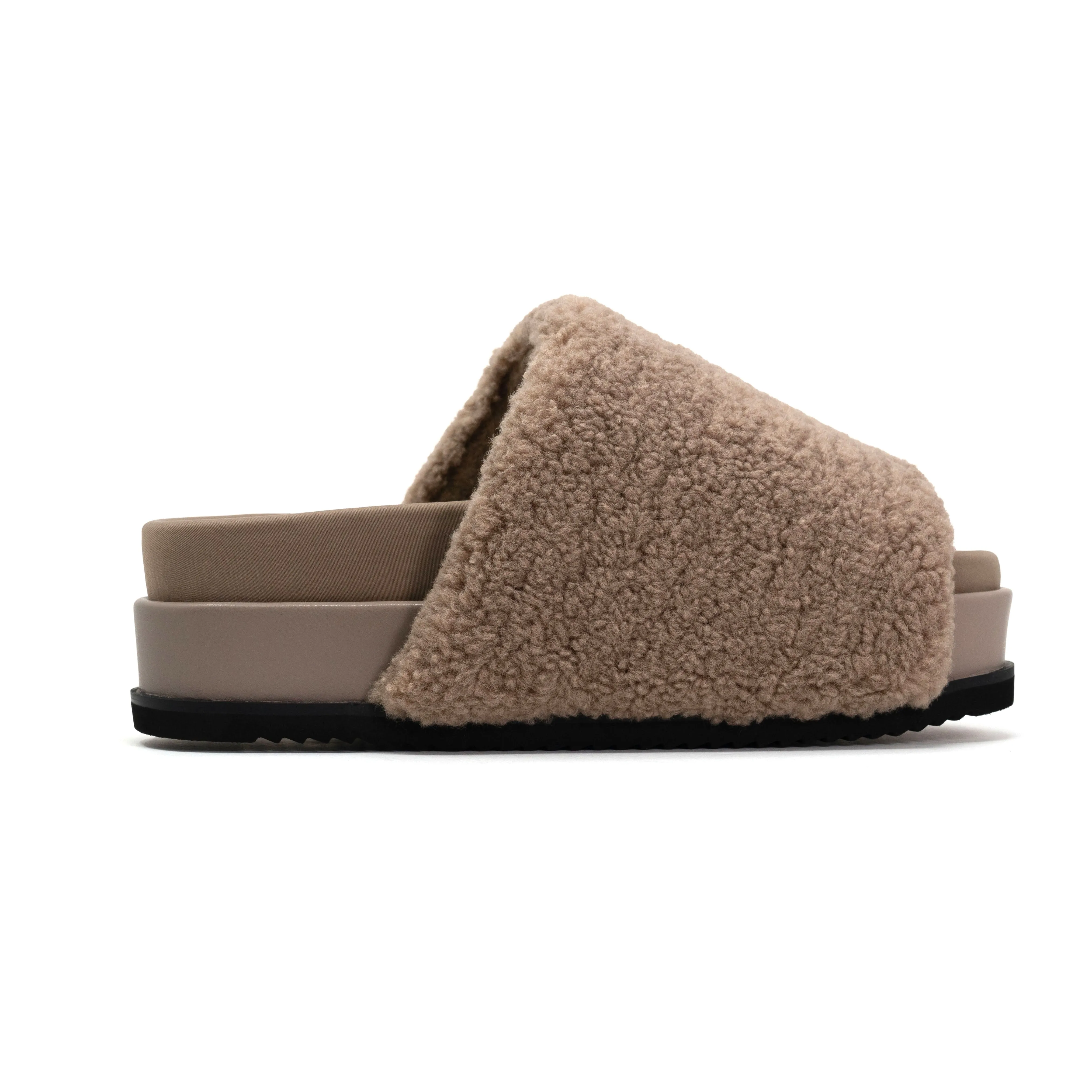 ROAM FUZZY STACK PLATFORM OAT FAUX SHEARLING