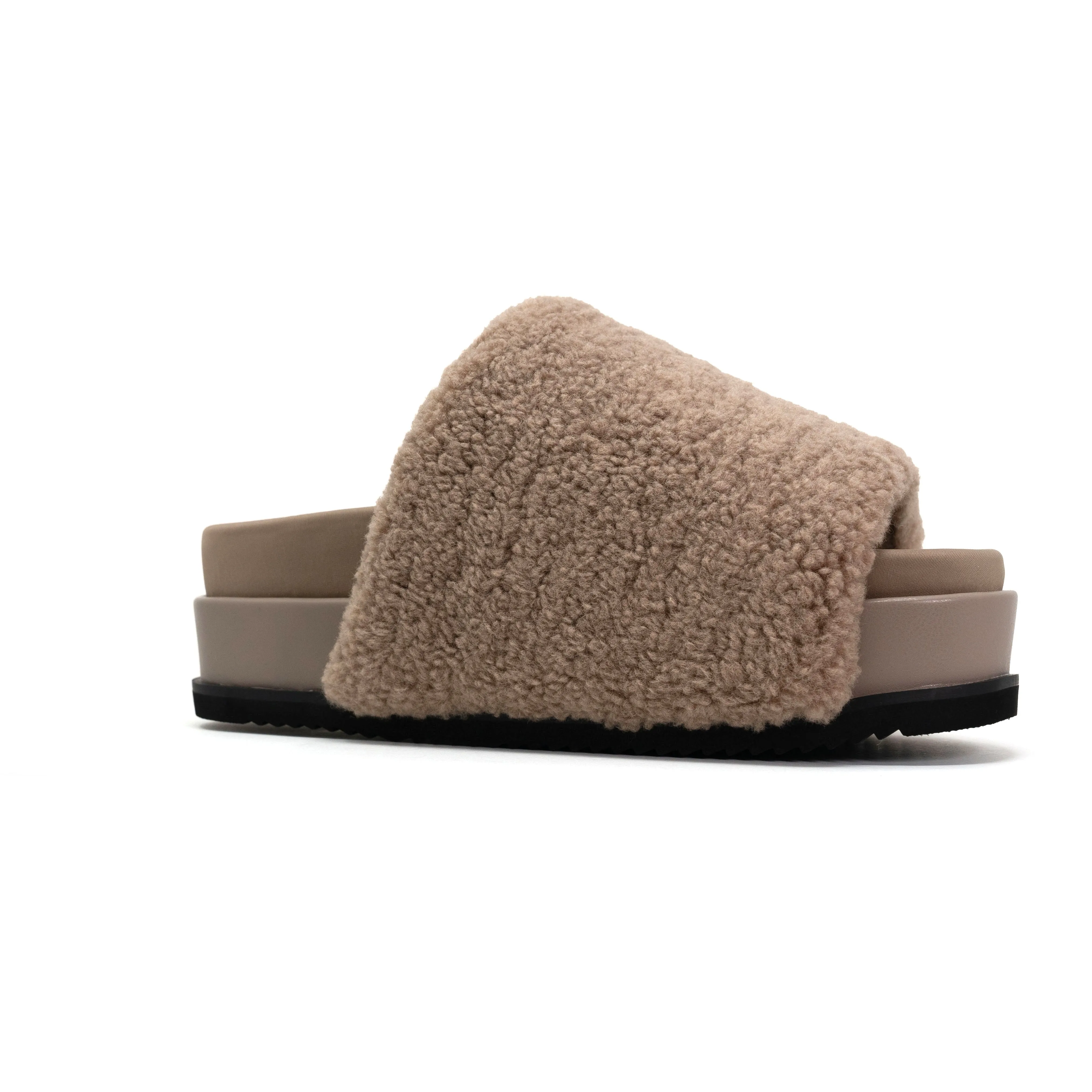 ROAM FUZZY STACK PLATFORM OAT FAUX SHEARLING