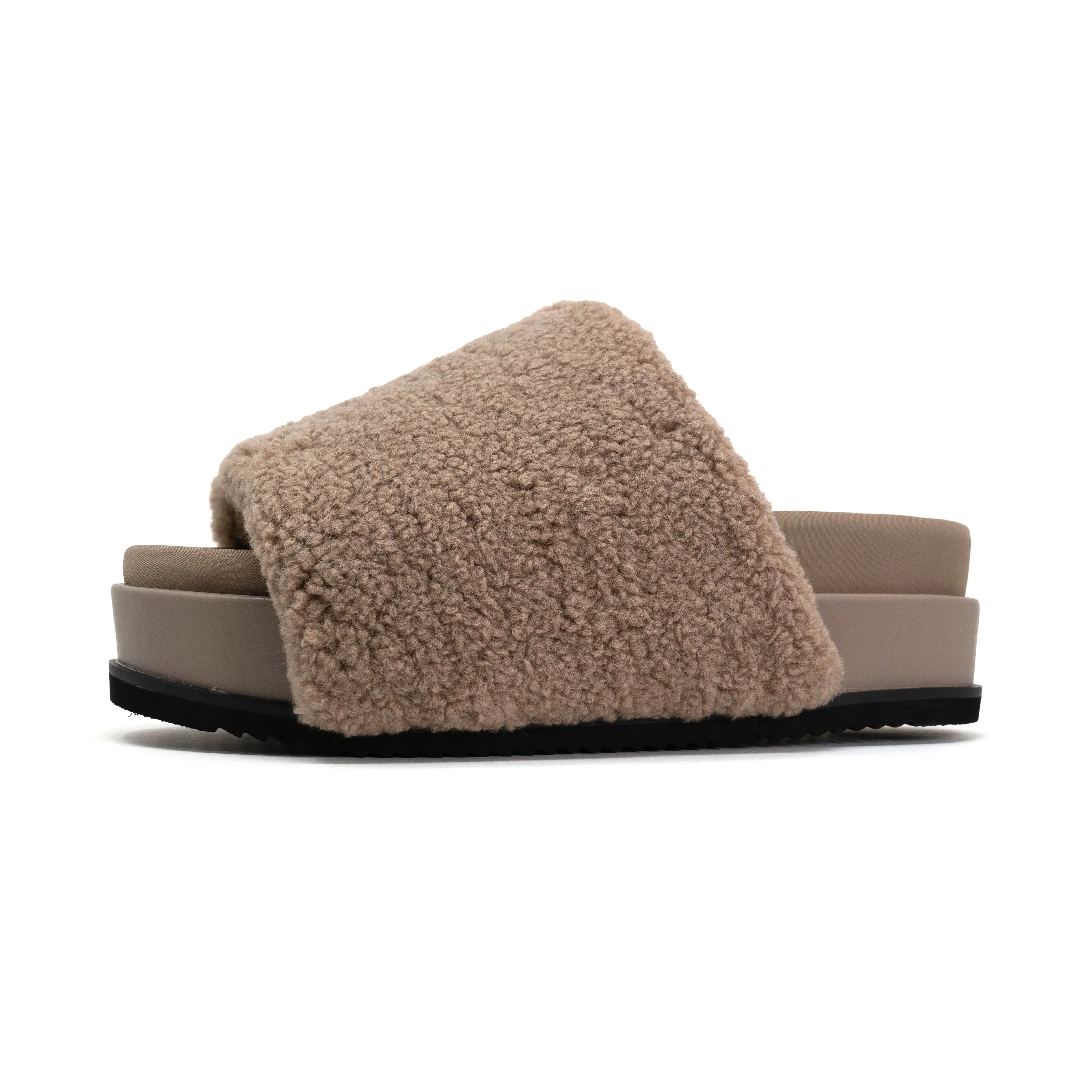 ROAM FUZZY STACK PLATFORM OAT FAUX SHEARLING