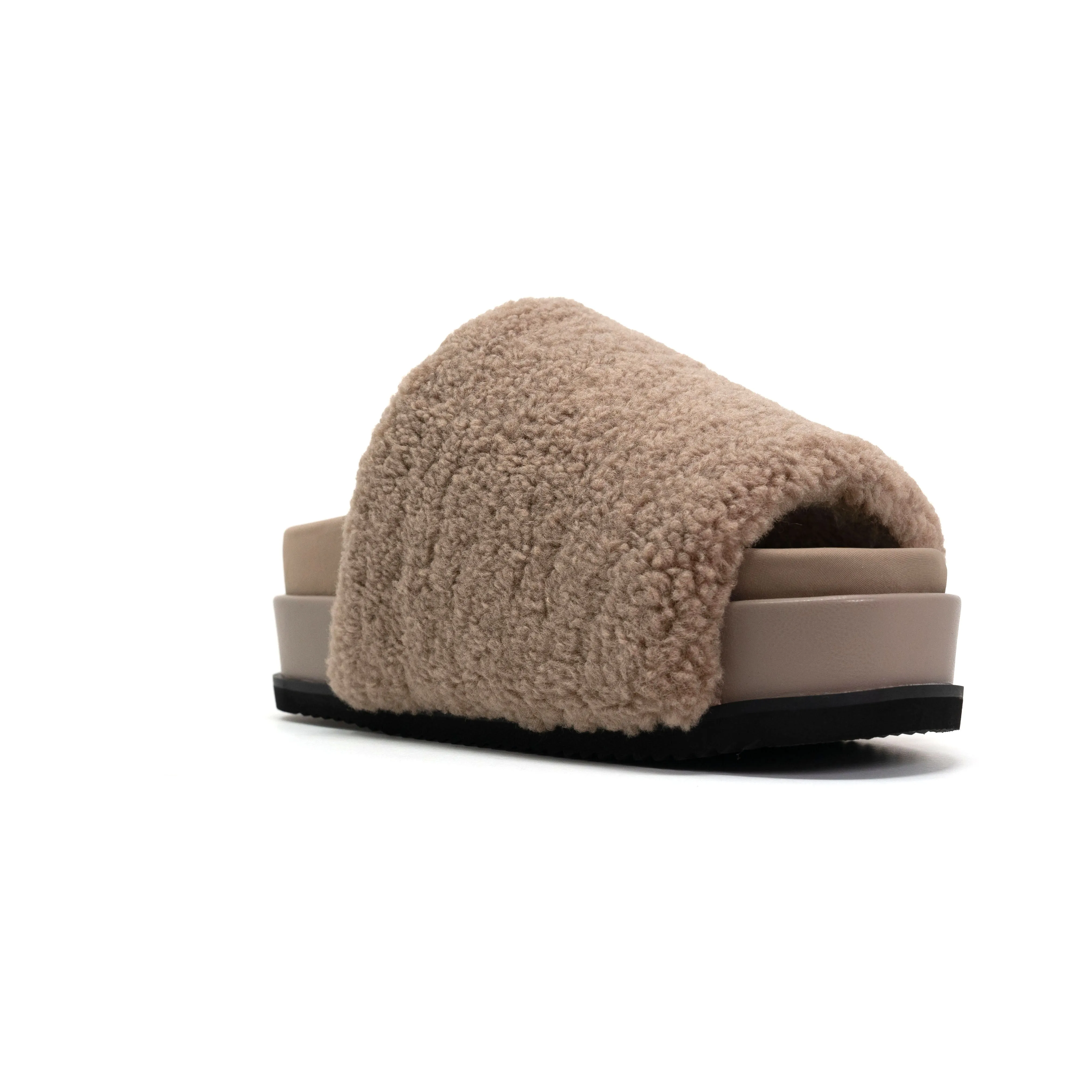 ROAM FUZZY STACK PLATFORM OAT FAUX SHEARLING