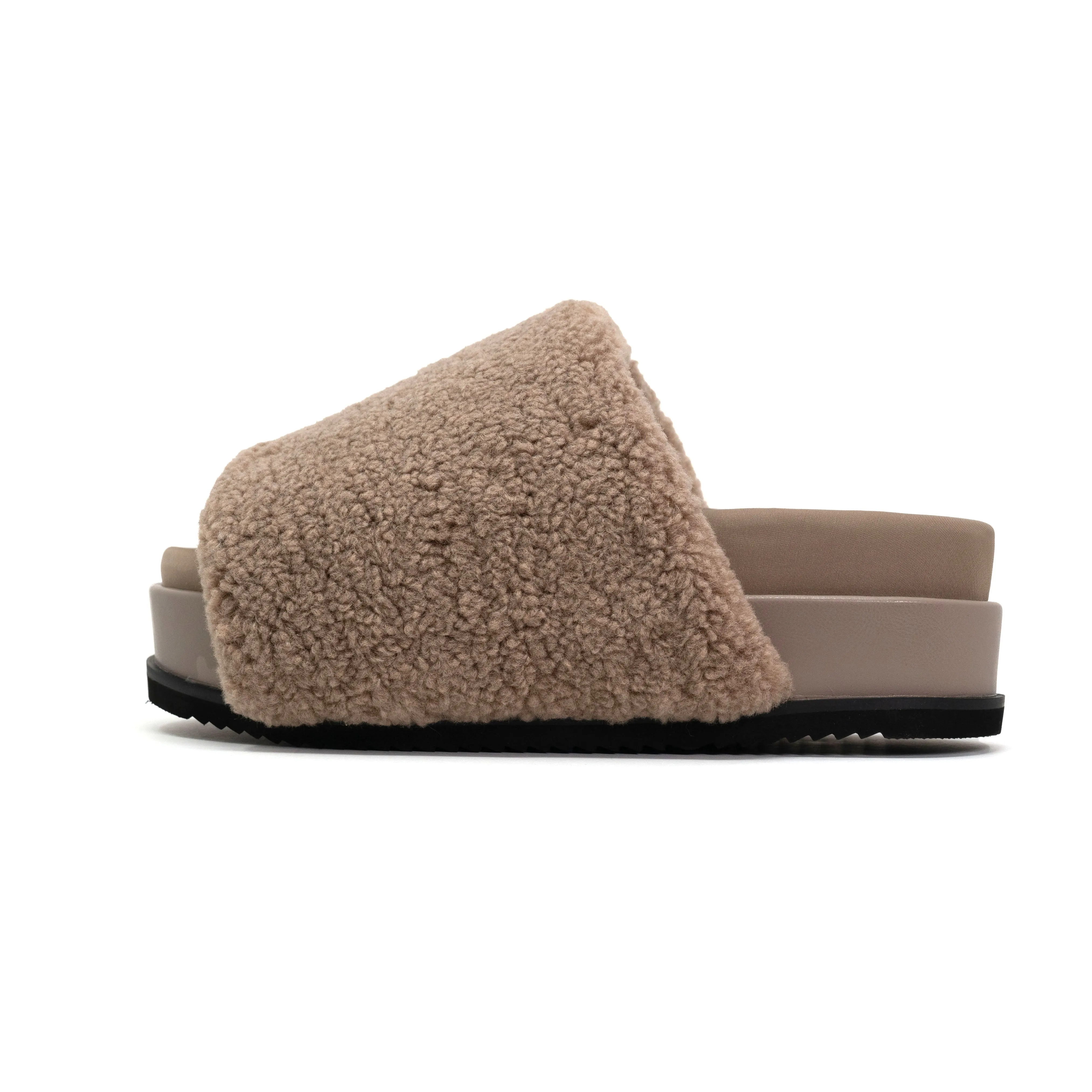 ROAM FUZZY STACK PLATFORM OAT FAUX SHEARLING
