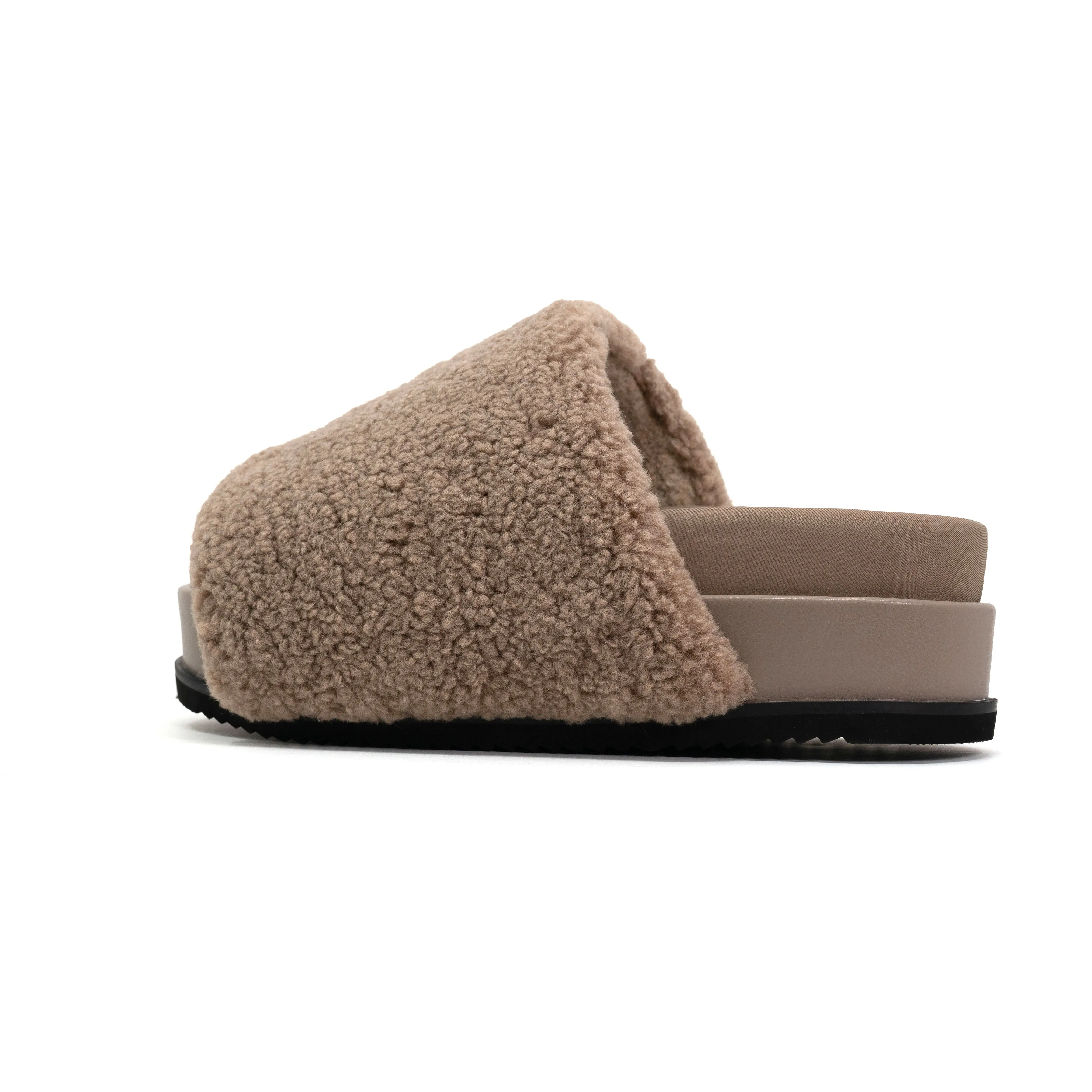 ROAM FUZZY STACK PLATFORM OAT FAUX SHEARLING