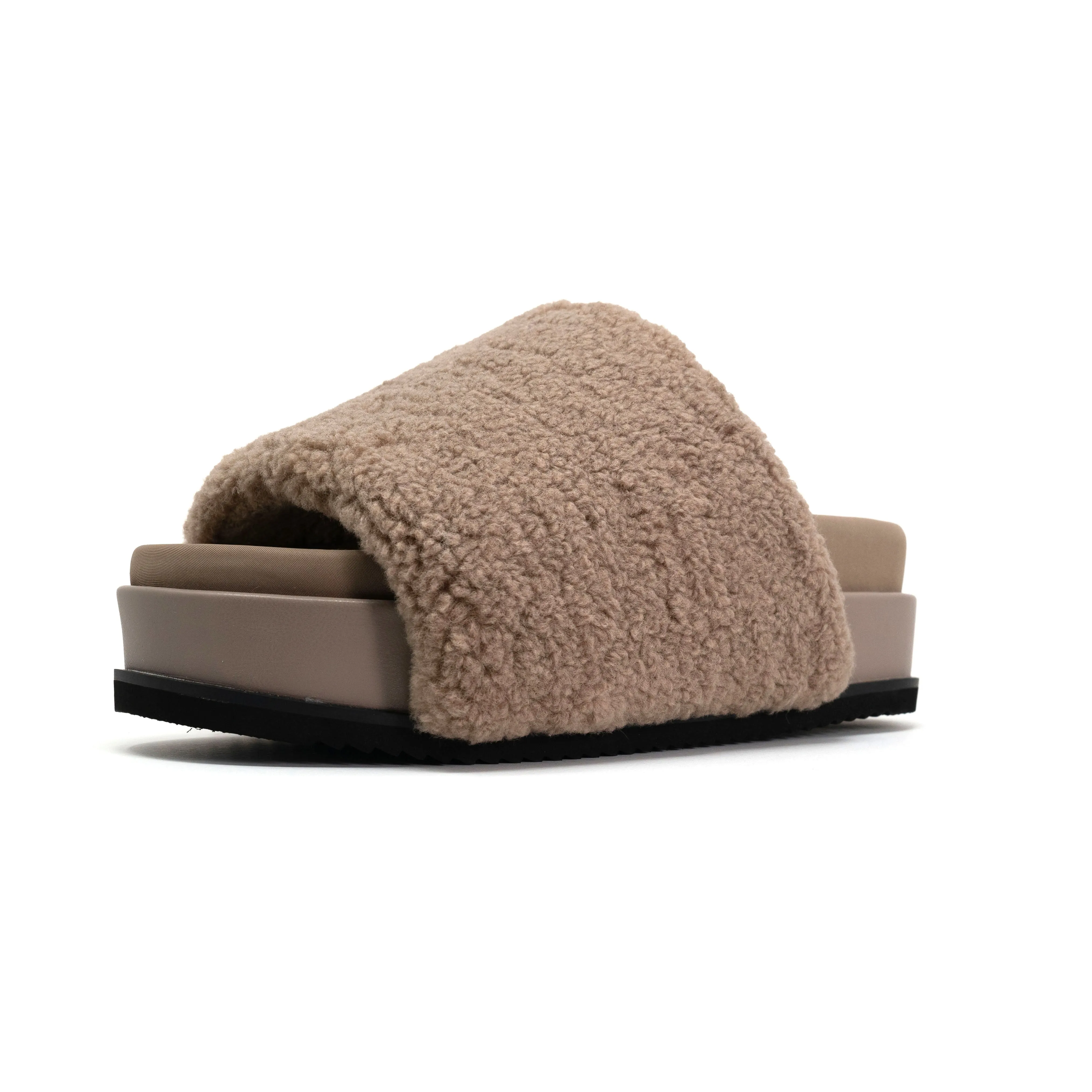 ROAM FUZZY STACK PLATFORM OAT FAUX SHEARLING