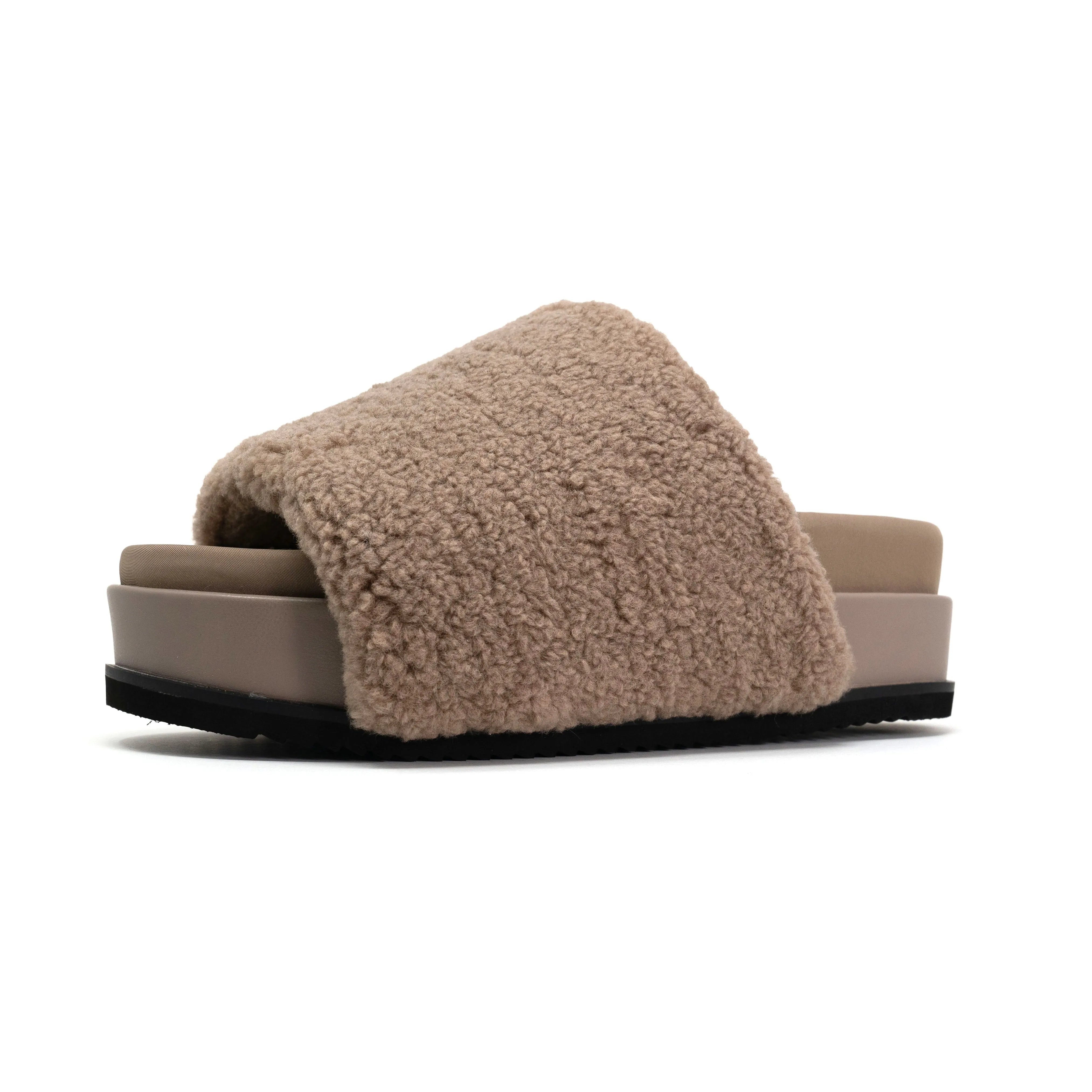 ROAM FUZZY STACK PLATFORM OAT FAUX SHEARLING