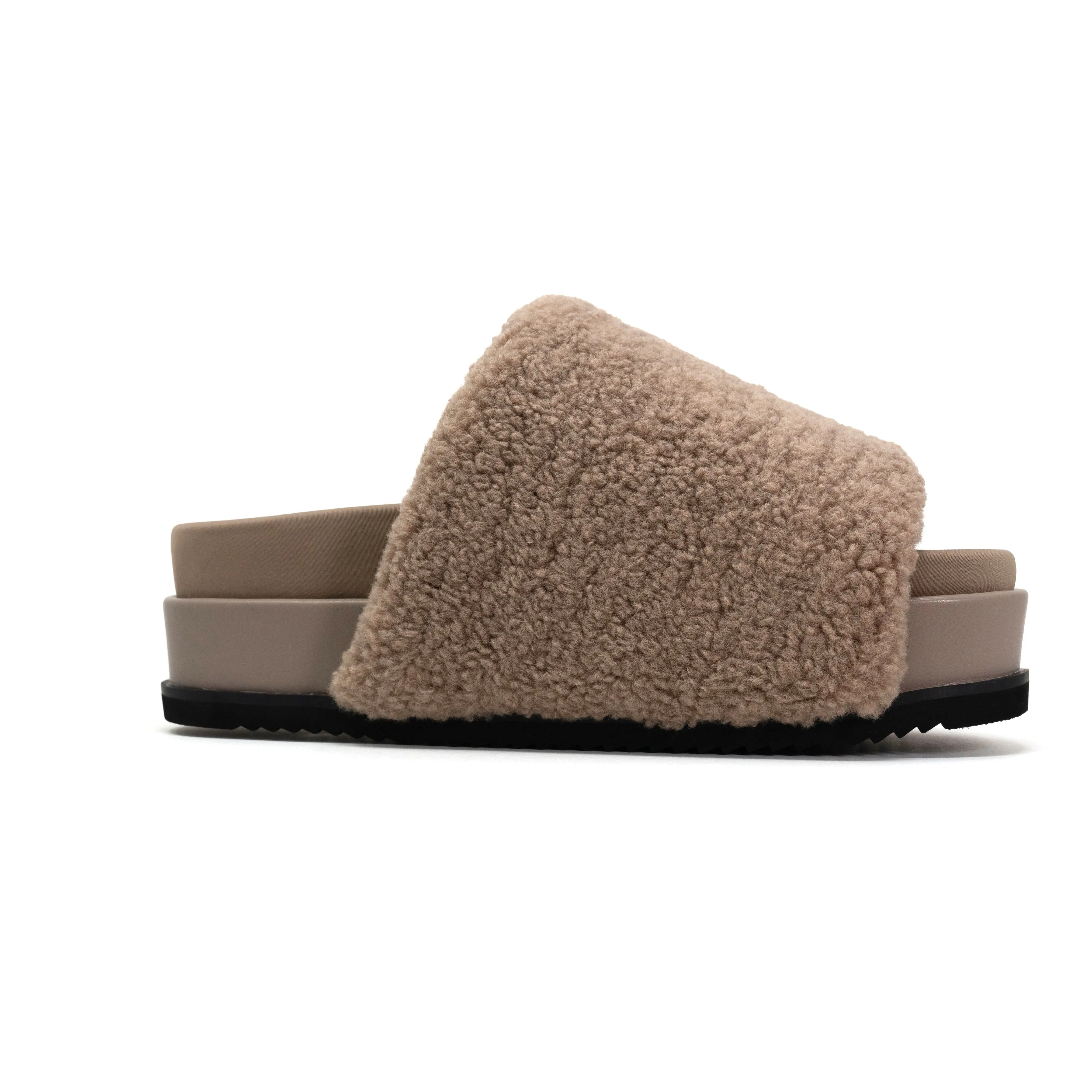 ROAM FUZZY STACK PLATFORM OAT FAUX SHEARLING