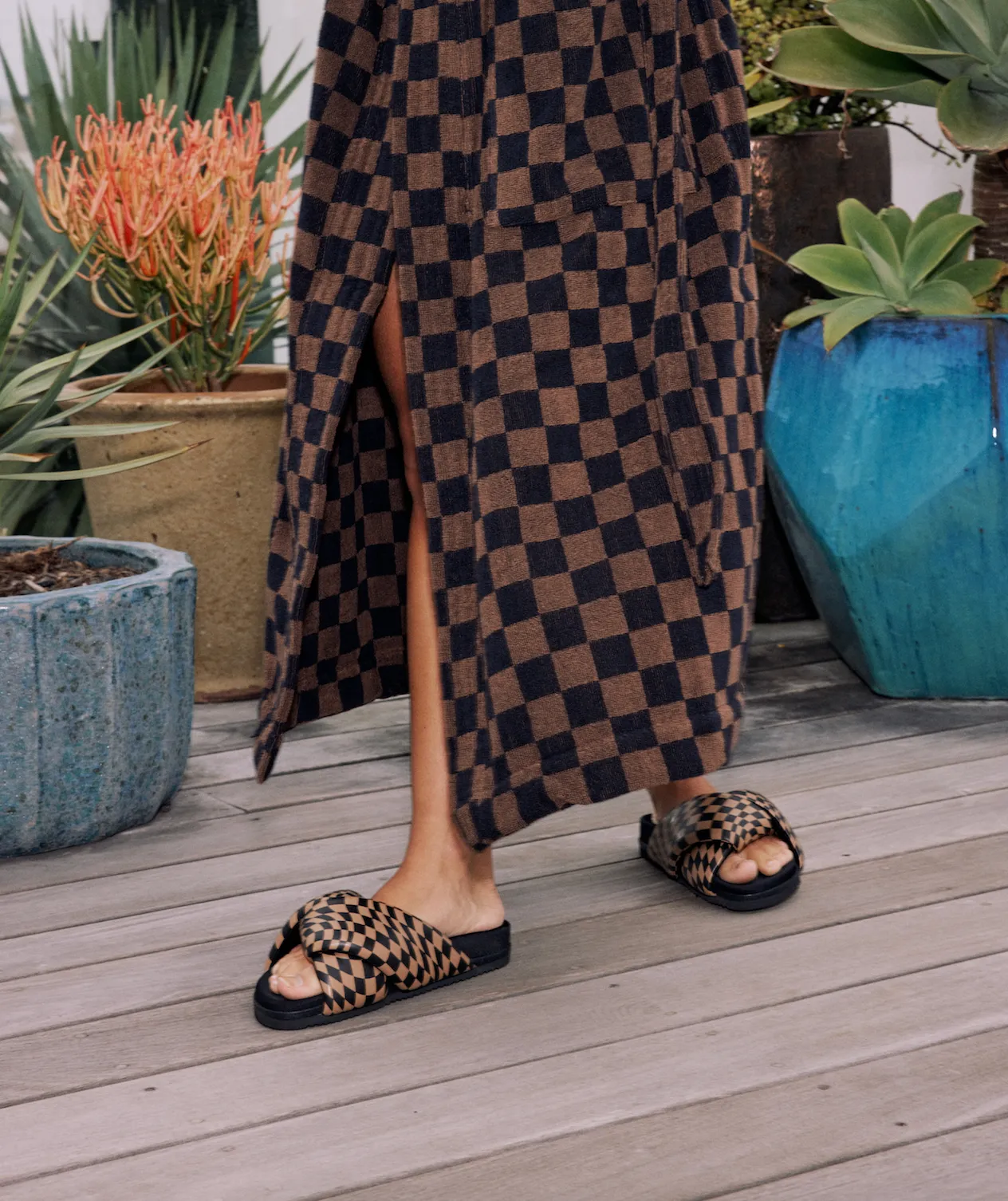 ROAM WAVY CHECK FOLDY BLACK & BEIGE VEGAN LEATHER