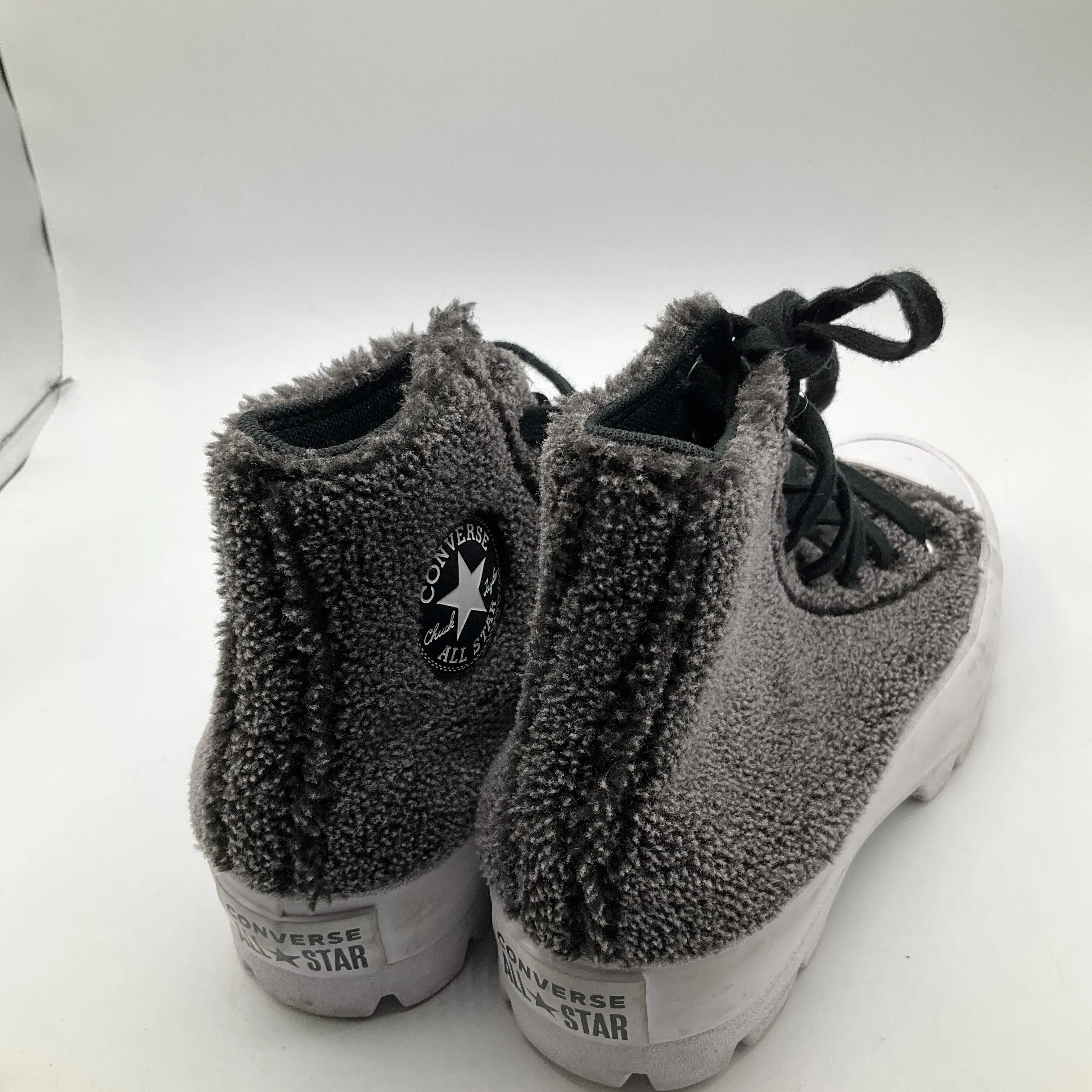 Shoes Sneakers By Converse  Size: 6