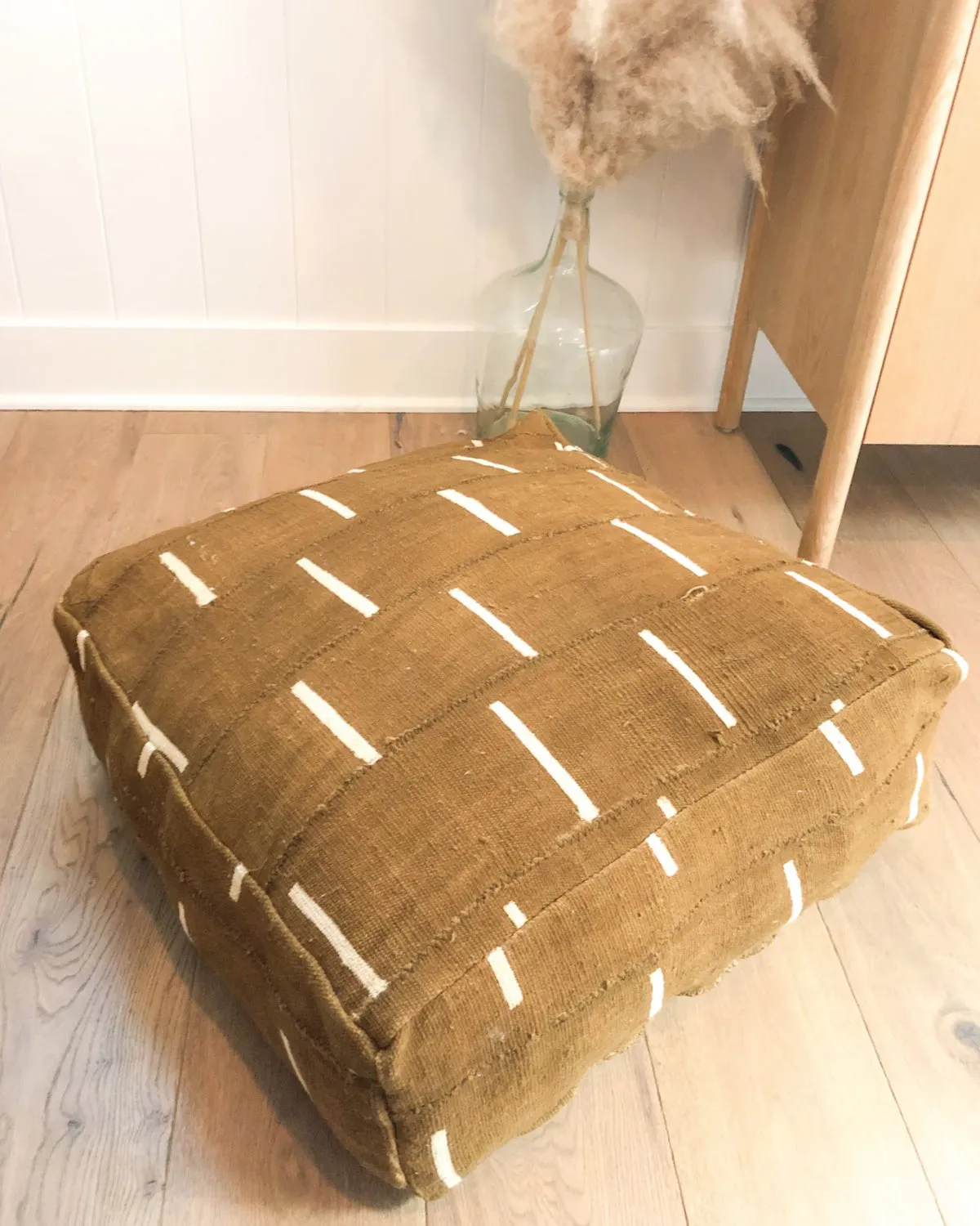 Sloane Pouf