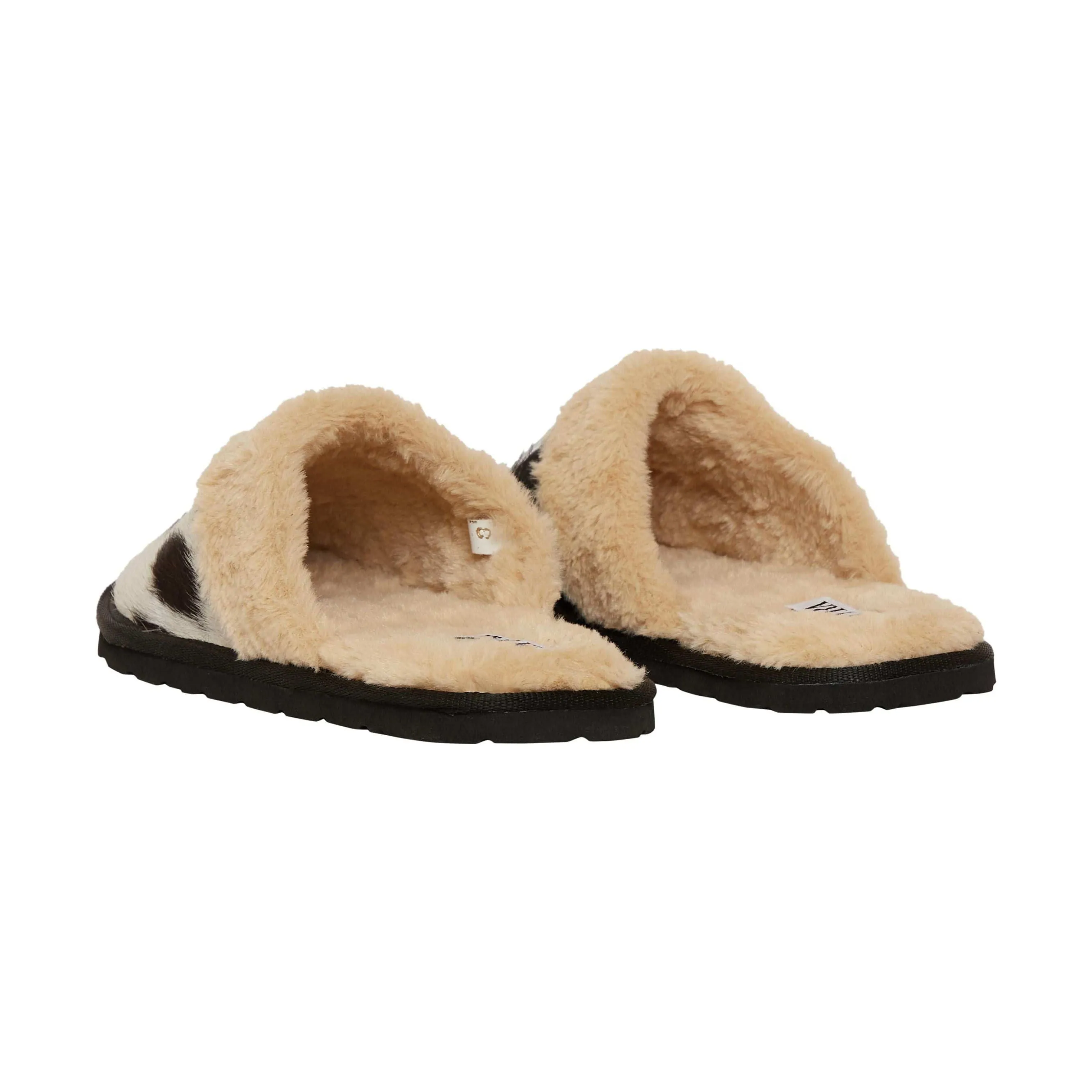 Snug scuff slipper