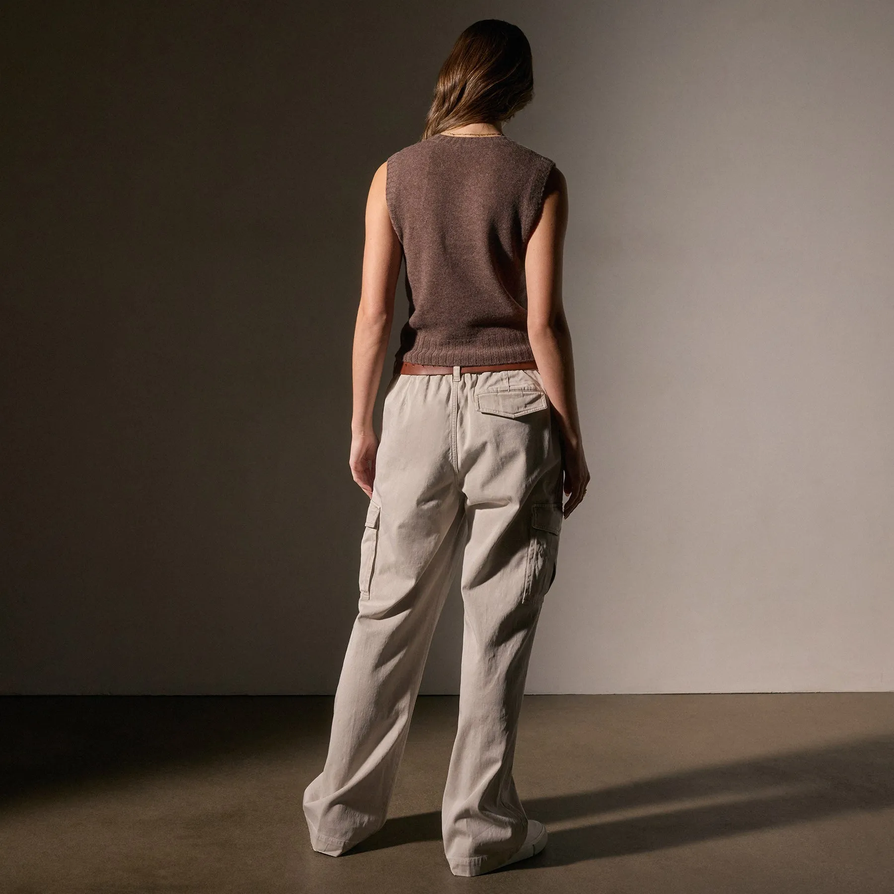 Soft Featherweight Cashmere Vest - Brown Stone