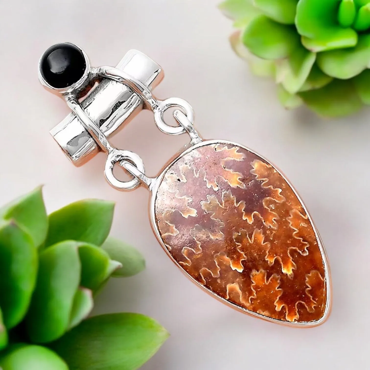 Sutured Ammonite & Onyx Solid 925 Sterling Silver Pendant