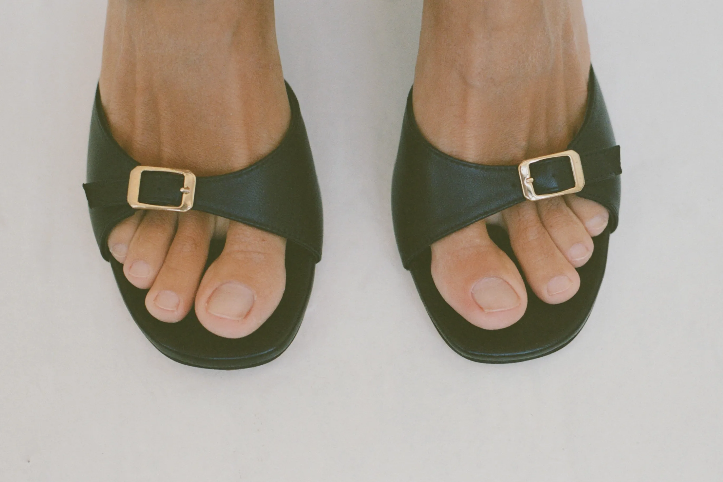 UNA SANDAL, BLACK CALF