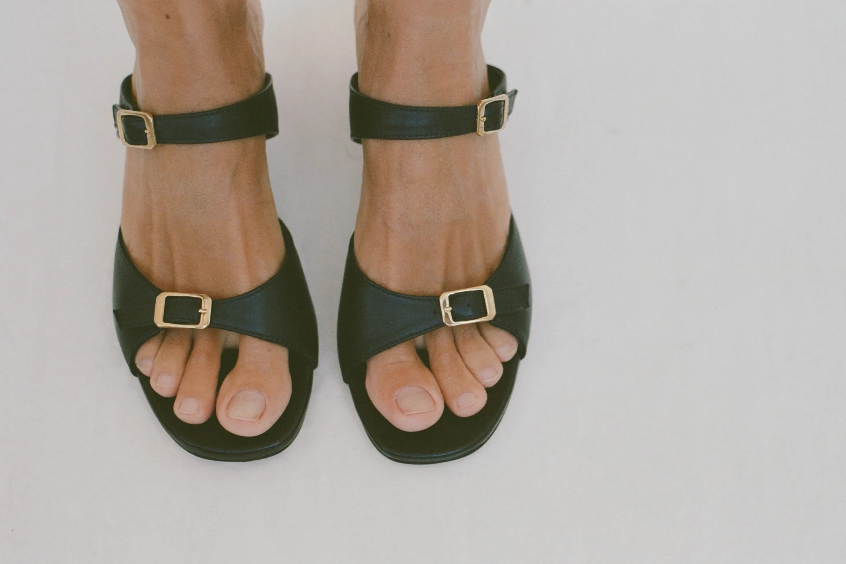 UNA SANDAL, BLACK CALF