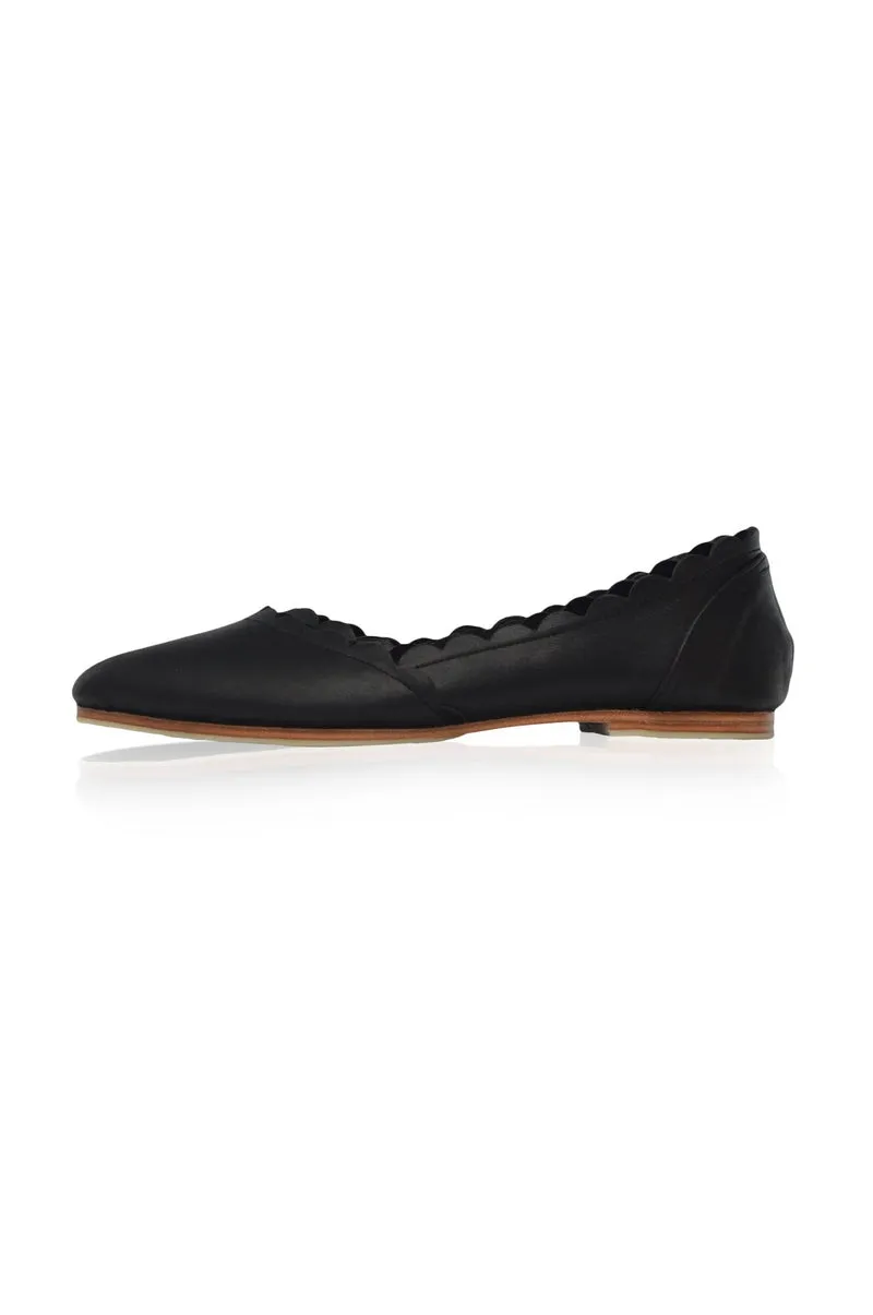 Valentina Leather Ballet Flats in Black