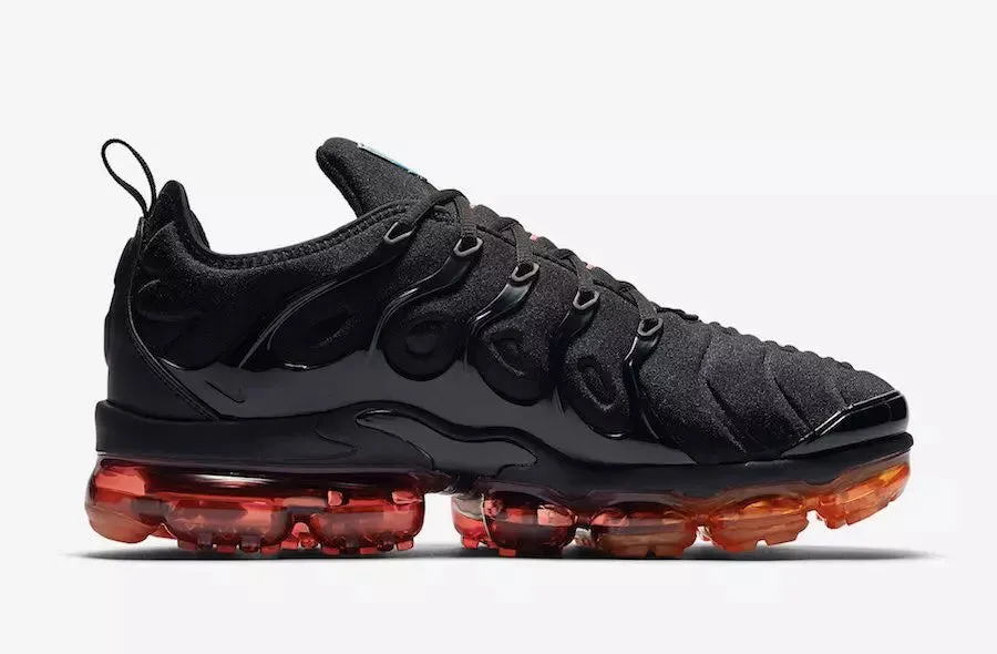 Vapormax Plus Black Orange Red Running shoes