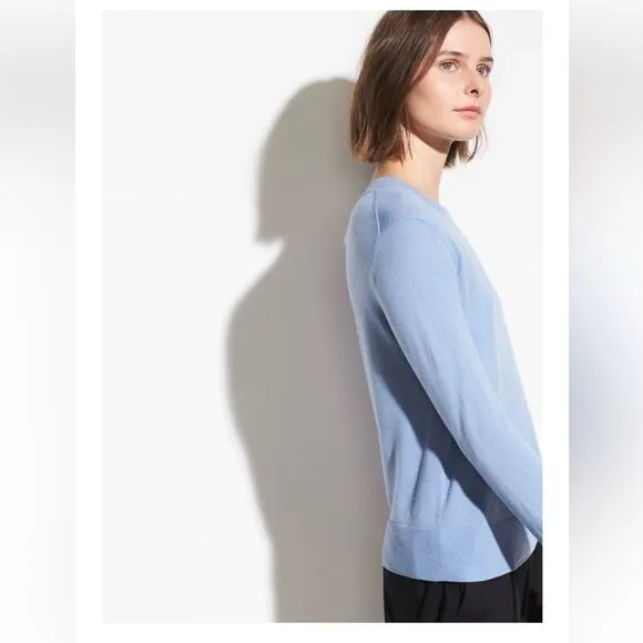 Vince Blue Wool Blend Sweater Medium Crewneck Pullover Lightweight Knit Casual