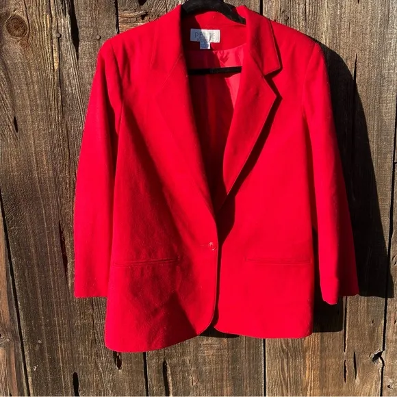 VINTAGE Petite Sophisticate 100% Wool Cherry Red Blazer Jacket Business Coat