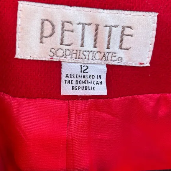 VINTAGE Petite Sophisticate 100% Wool Cherry Red Blazer Jacket Business Coat