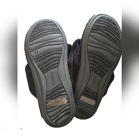 Vionic Lydia sz 10 Black Fuzzy Flip Flop Slippers new SH492
