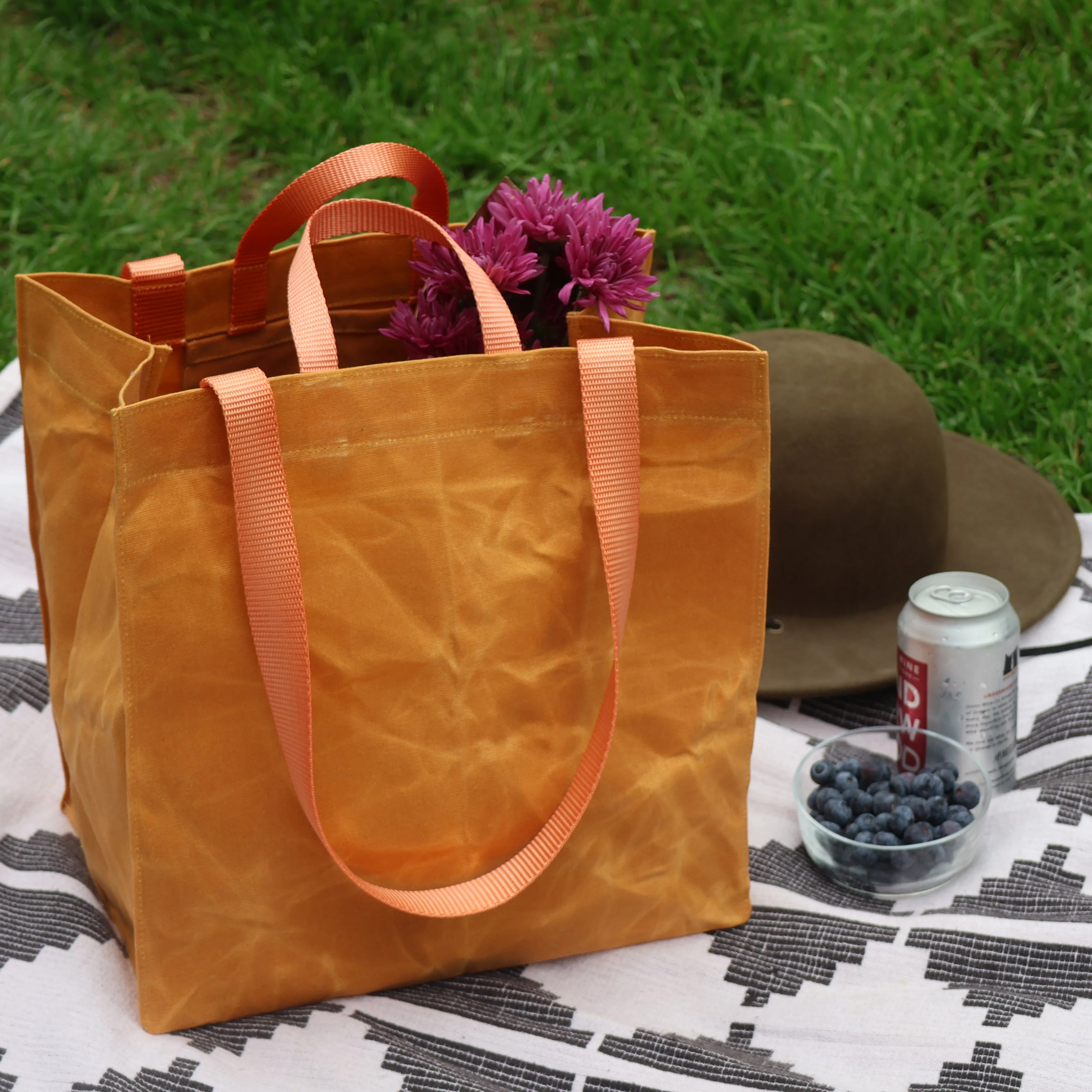 waxed canvas market tote / custom colorway