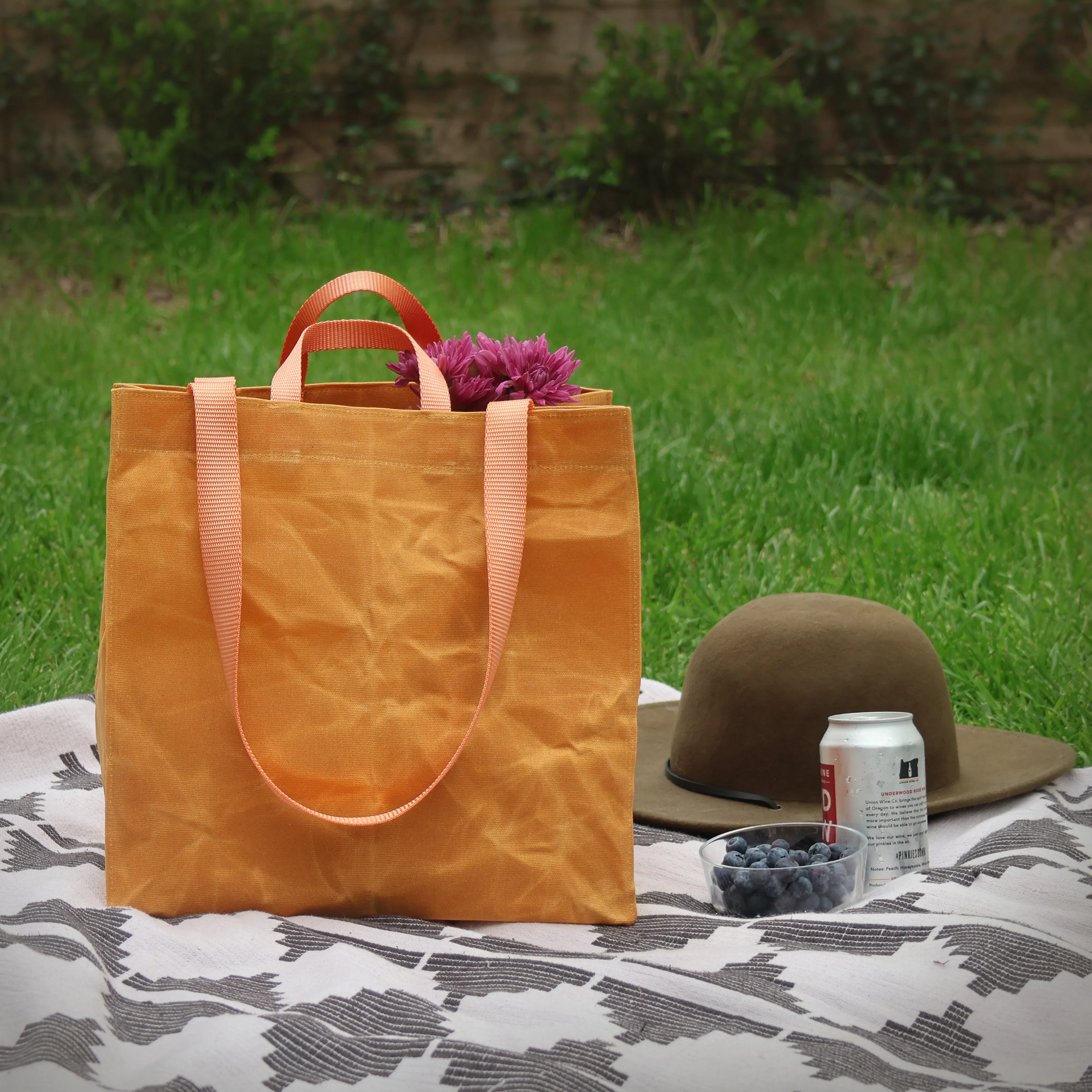 waxed canvas market tote / custom colorway